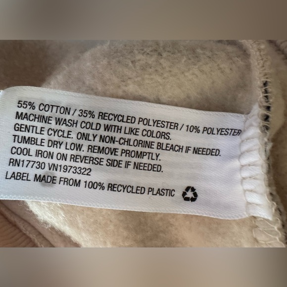 WILD FABLE Smiley Face Cream Pullover - Picture 6 of 10